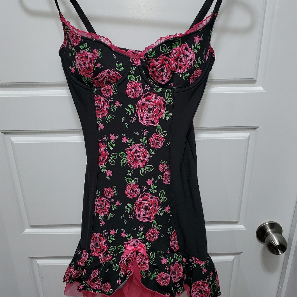 *SOLD*  SexyLittleThings VS lingerie